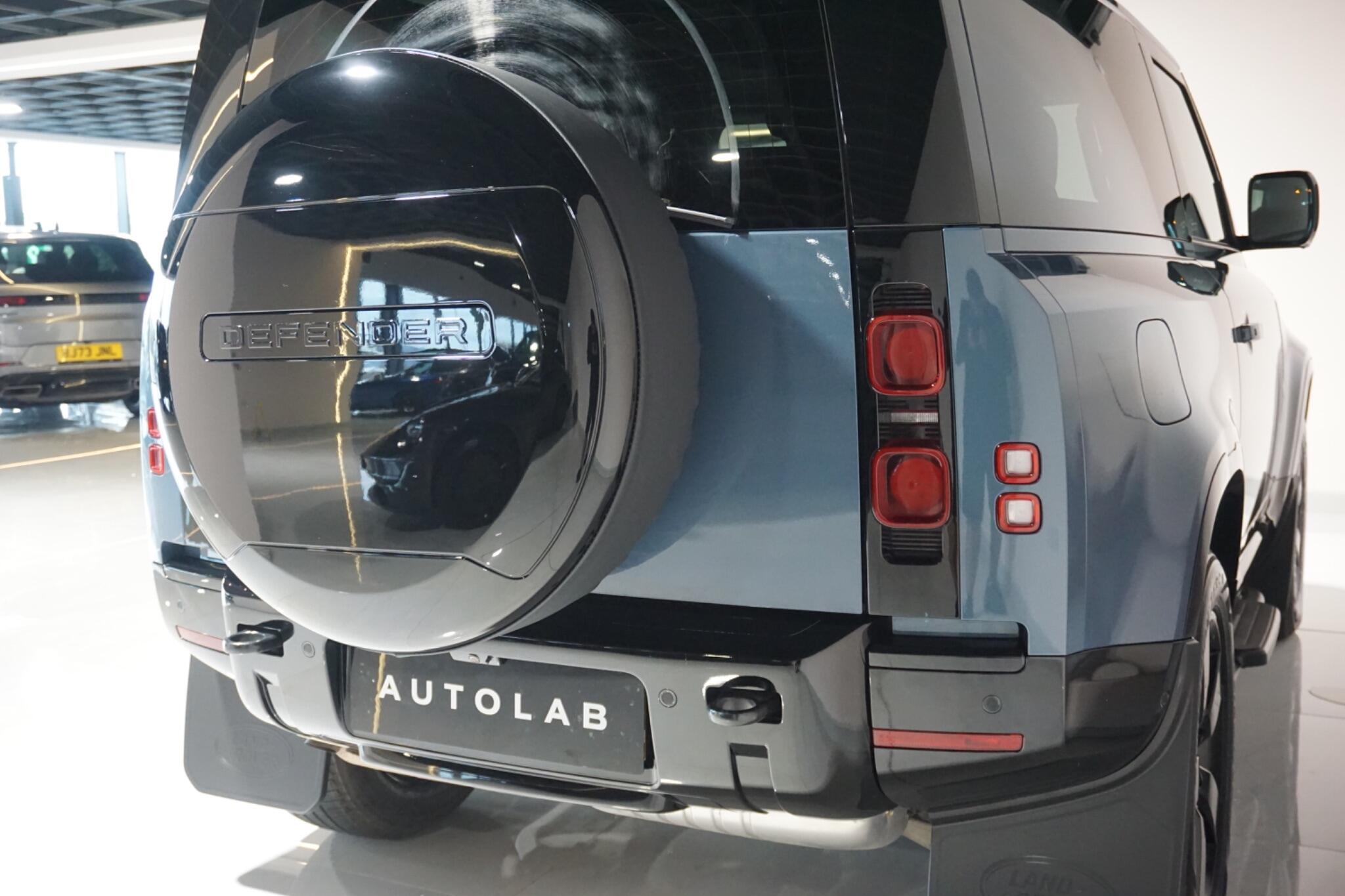 Land Rover Defender 90 3.0 D250 MHEV X-Dynamic HSE SUV 3dr Diesel Auto 4WD Euro 6 (s/s) (250 ps)